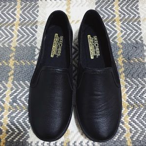 [Skechers] Women’s Double Up Black Leather Slip On